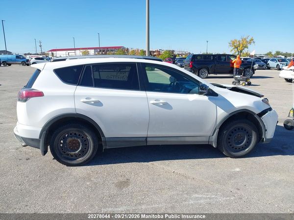 2016 TOYOTA RAV4 SE — I13