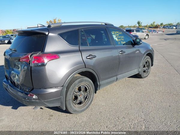 2017 TOYOTA RAV4 LE — I4