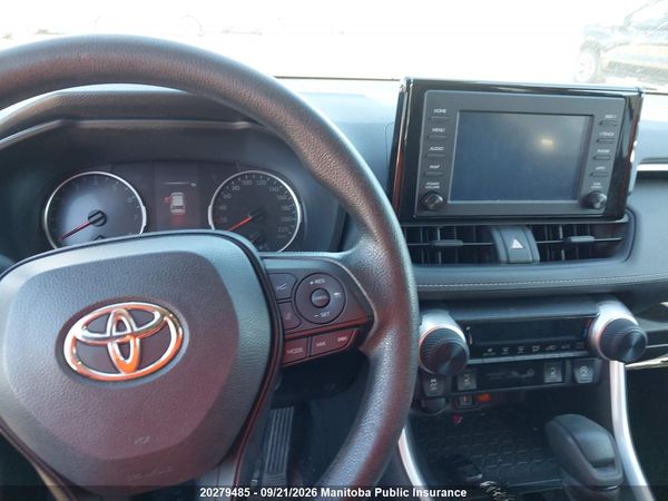 2022 TOYOTA RAV4 LE — I7