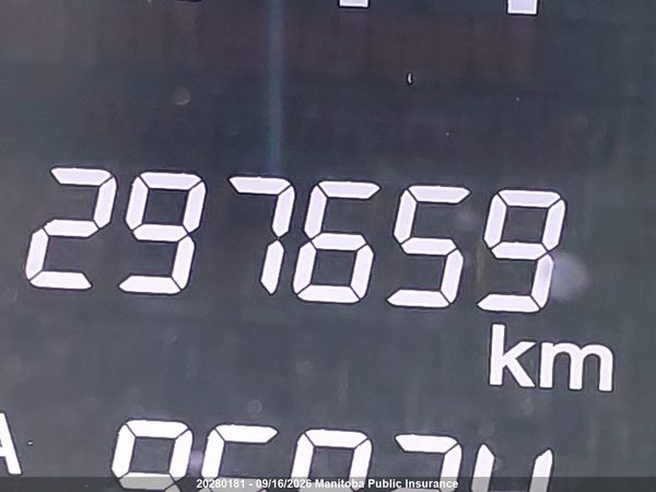 2013 HONDA CR-V LX — I15