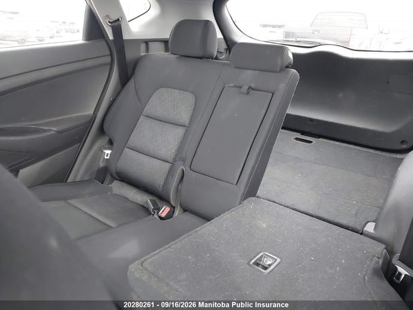 2016 HYUNDAI TUCSON — I8