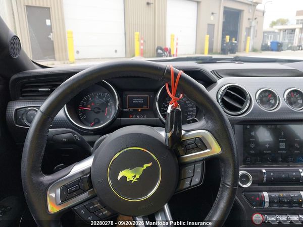 2017 FORD MUSTANG I4 Coupe — I7