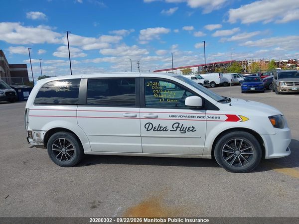 2017 DODGE GRAND CARAVAN SXT — I13