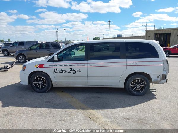2017 DODGE GRAND CARAVAN SXT — I14