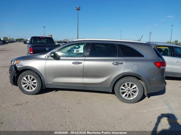 2016 KIA SORENTO LX — I14