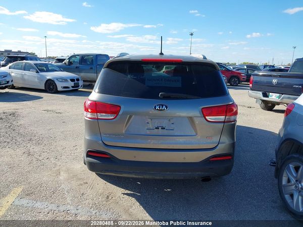 2016 KIA SORENTO LX — I16