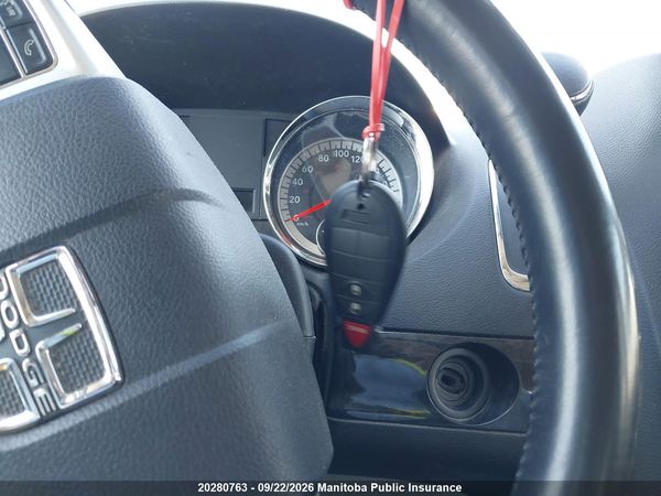 2014 DODGE GRAND CARAVAN SXT — I7