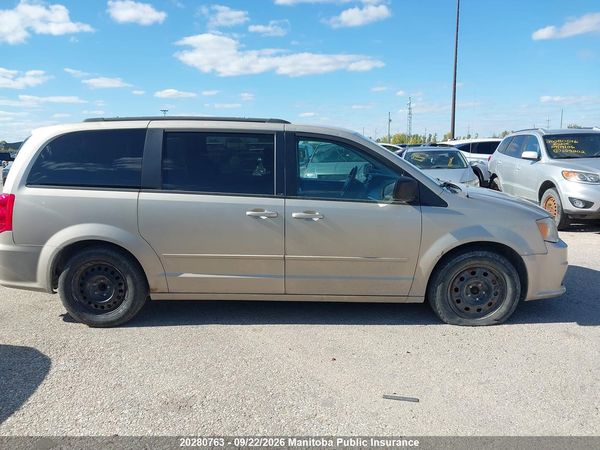 2014 DODGE GRAND CARAVAN SXT — I13