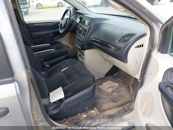2016 DODGE GRAND CARAVAN SE — I5