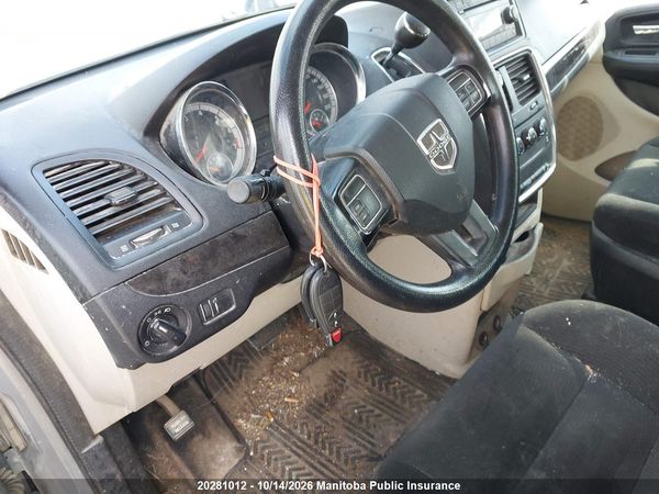 2016 DODGE GRAND CARAVAN SE — I11