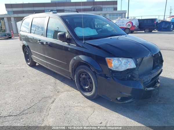 2016 DODGE GRAND CARAVAN SXT — I1
