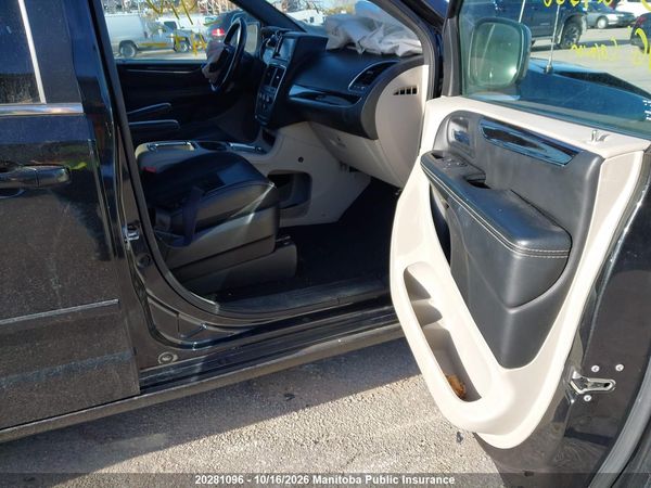 2016 DODGE GRAND CARAVAN SXT — I5