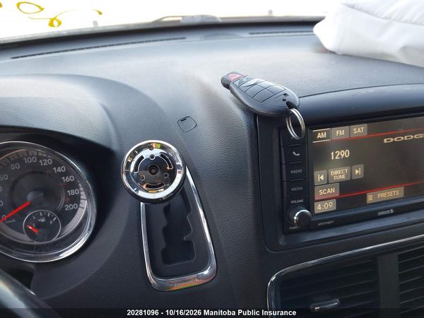 2016 DODGE GRAND CARAVAN SXT — I11