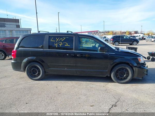 2016 DODGE GRAND CARAVAN SXT — I14
