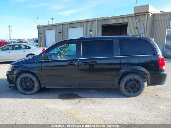 2016 DODGE GRAND CARAVAN SXT — I15