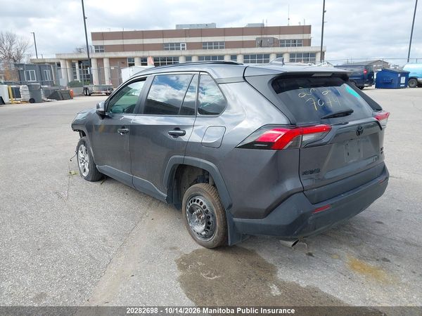 2021 TOYOTA RAV4 XLE — I3