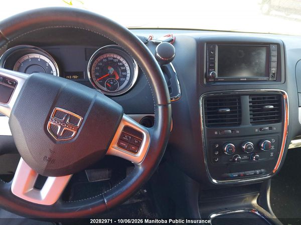 2016 DODGE GRAND CARAVAN SXT — I7