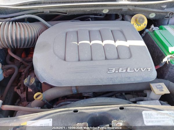 2016 DODGE GRAND CARAVAN SXT — I10