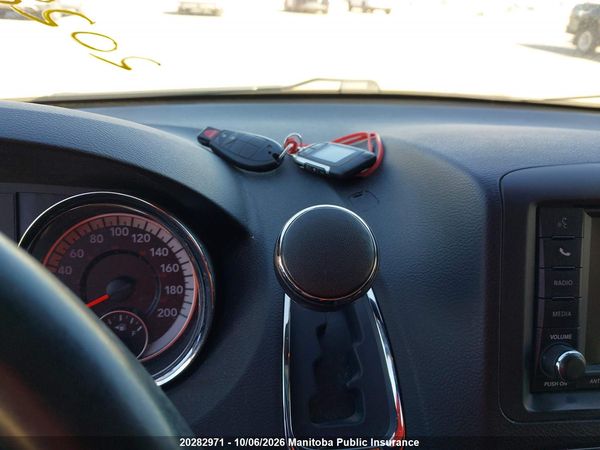 2016 DODGE GRAND CARAVAN SXT — I11