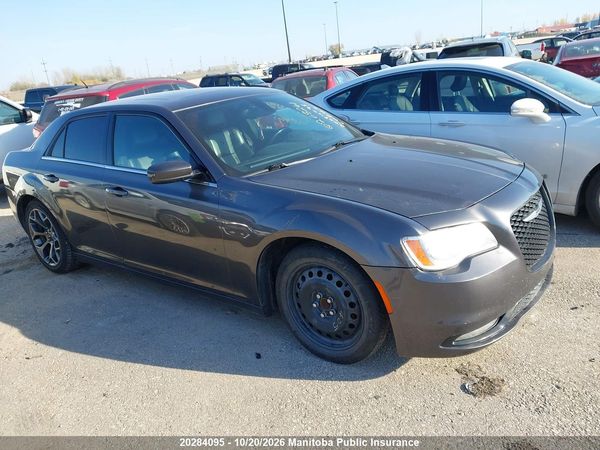 2016 CHRYSLER 300 S — I1