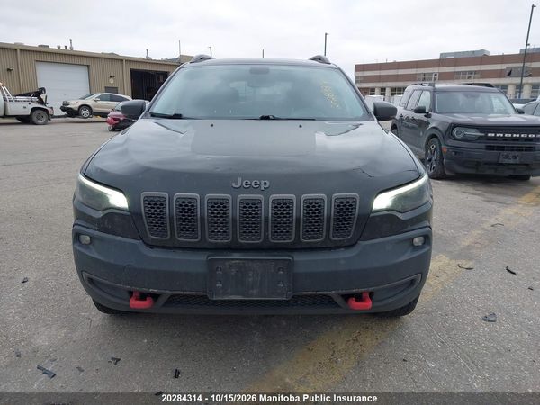 2019 JEEP CHEROKEE TRAILHAWK — I12