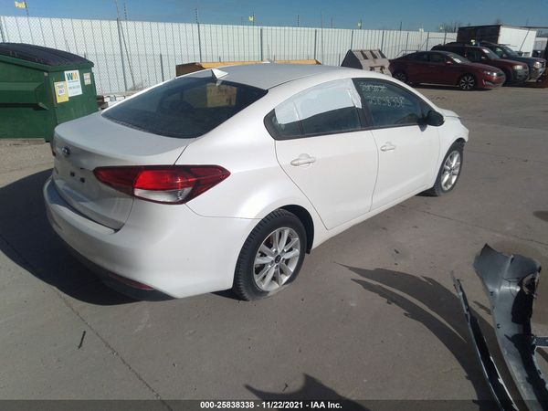 2017 KIA FORTE LX