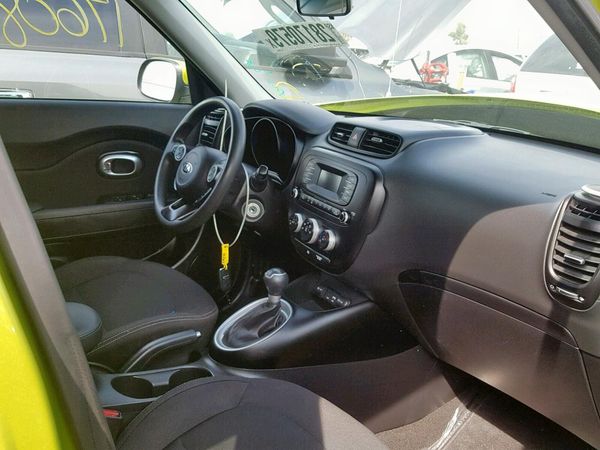 2016 KIA SOUL