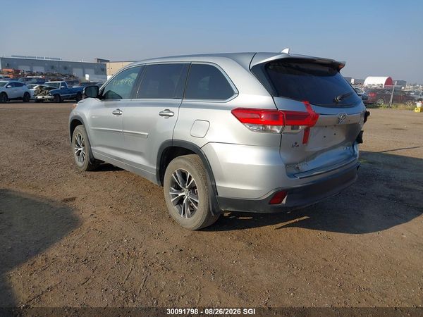 2018 TOYOTA HIGHLANDER LE/LE PLUS