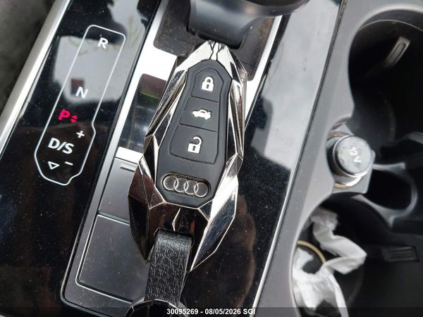 2019 AUDI Q8 PRESTIGE S-LINE