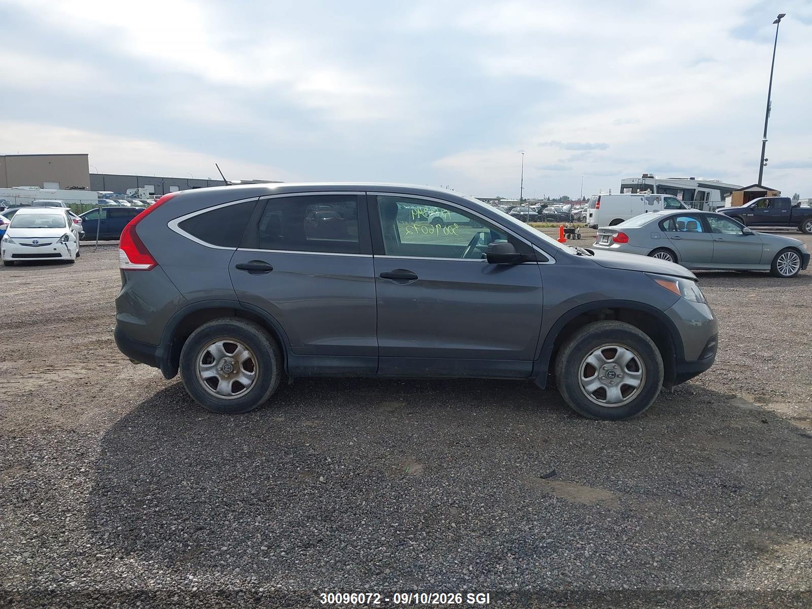 2013 HONDA CR-V LX