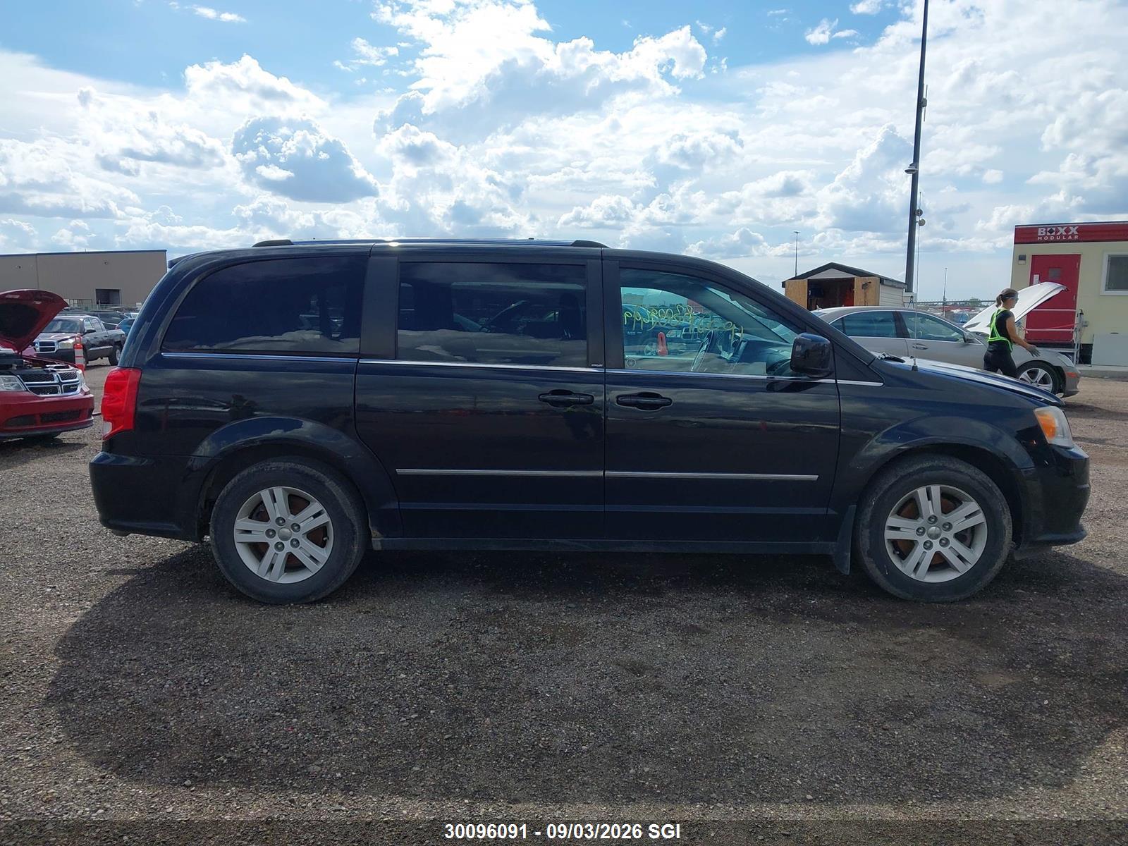 2014 DODGE GRAND CARAVAN CREW