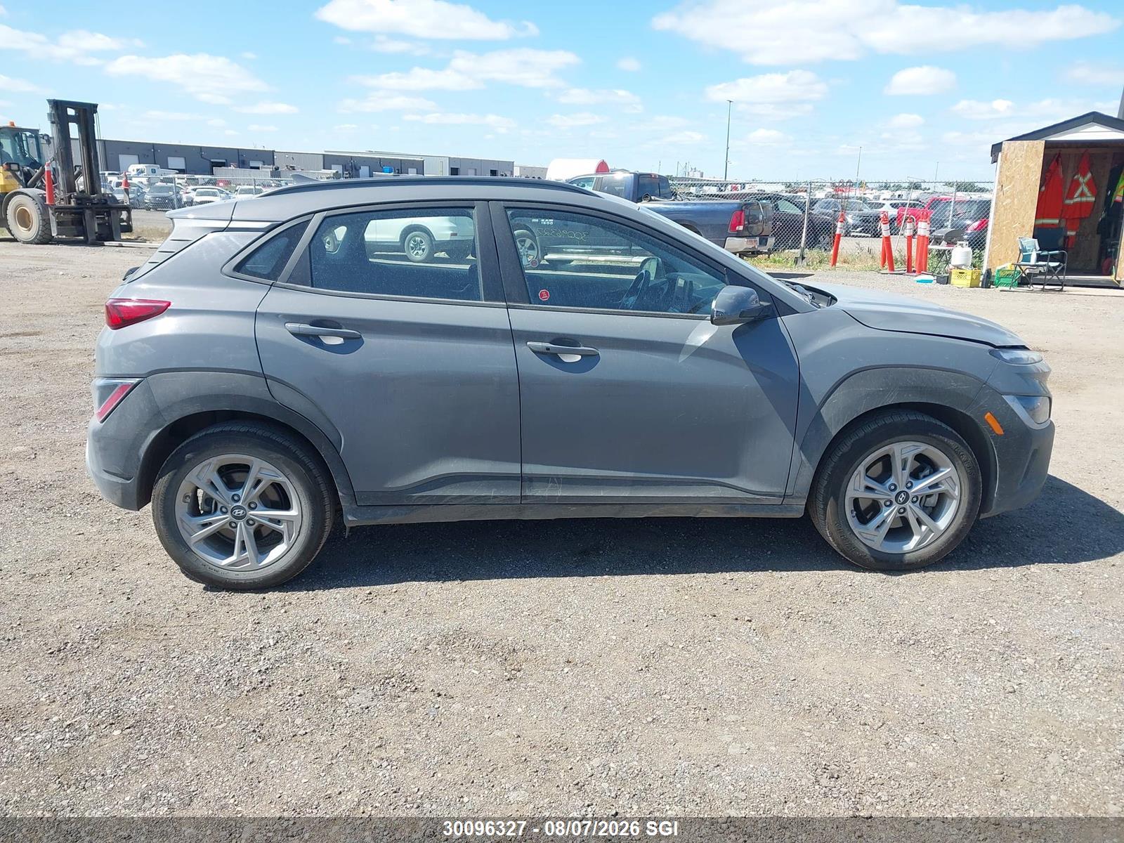 2023 HYUNDAI KONA SE