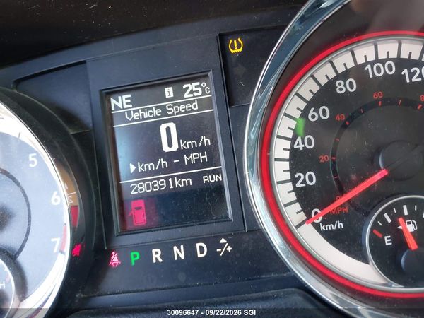 2016 DODGE GRAND CARAVAN CREW — I15