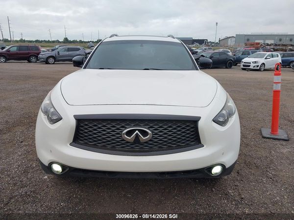 2017 INFINITI QX70