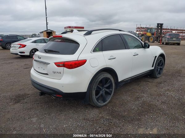 2017 INFINITI QX70
