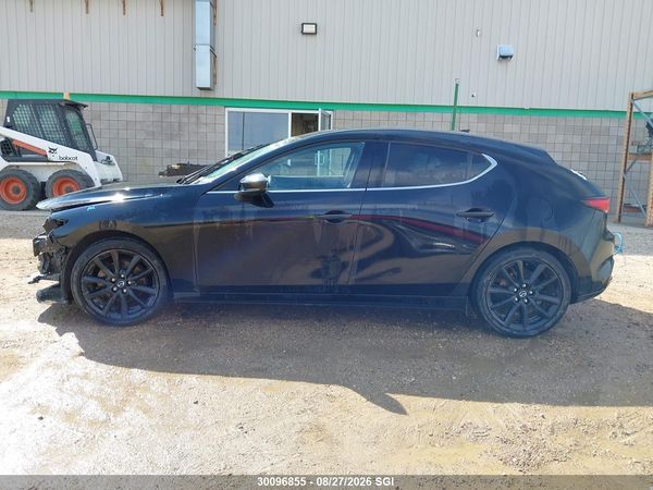 2023 MAZDA 3 PREMIUM
