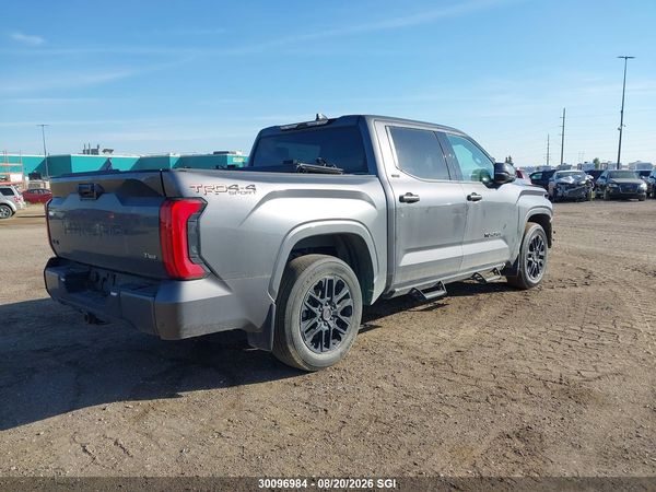 2022 TOYOTA TUNDRA CREWMAX SR/CREWMAX SR5
