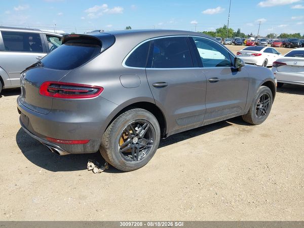 2015 PORSCHE MACAN S
