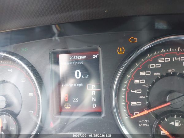 2014 DODGE CHARGER SE
