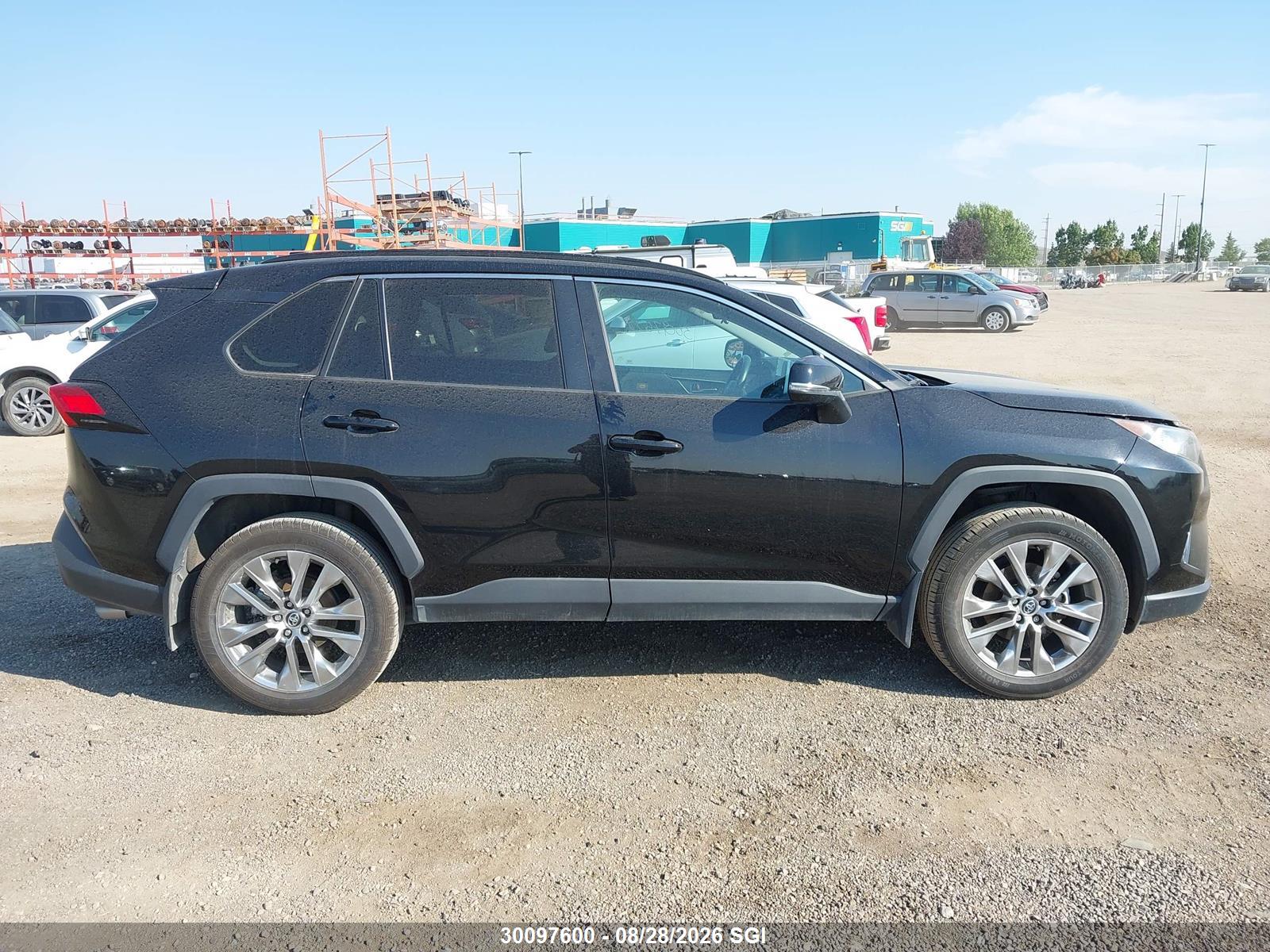 2020 TOYOTA RAV4 XLE/XLE PREMIUM
