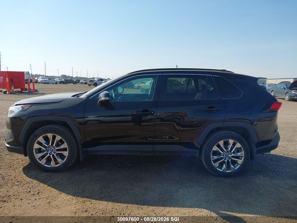 2020 TOYOTA RAV4 XLE/XLE PREMIUM
