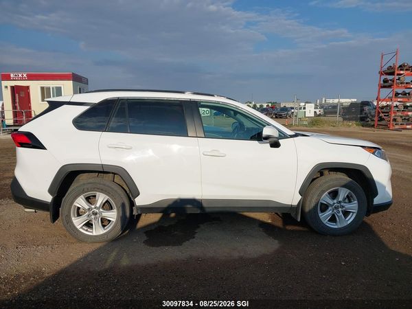 2021 TOYOTA RAV4 XLE/XLE PREMIUM