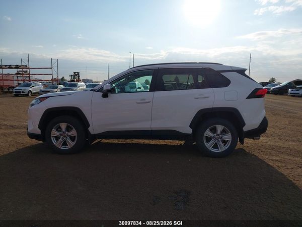 2021 TOYOTA RAV4 XLE/XLE PREMIUM