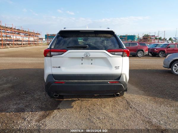 2021 TOYOTA RAV4 XLE/XLE PREMIUM