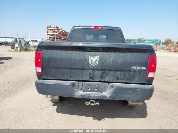 2016 RAM 1500 ST