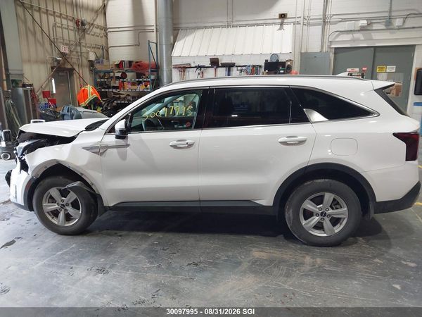 2025 KIA SORENTO LX