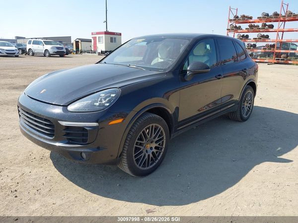 2017 PORSCHE CAYENNE