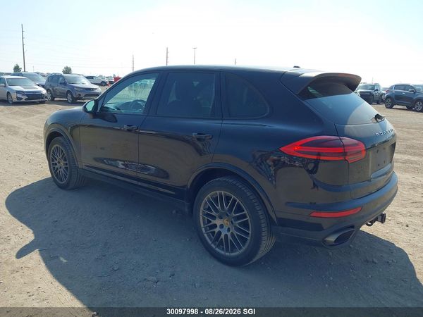2017 PORSCHE CAYENNE