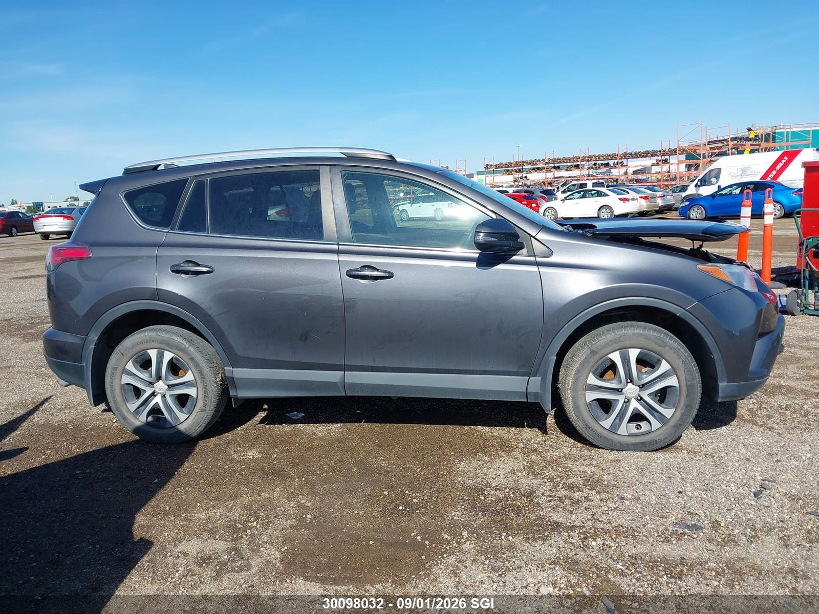 2016 TOYOTA RAV4 LE
