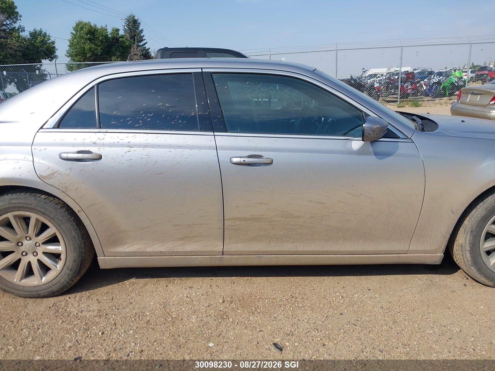 2013 CHRYSLER 300 Base/Limited
